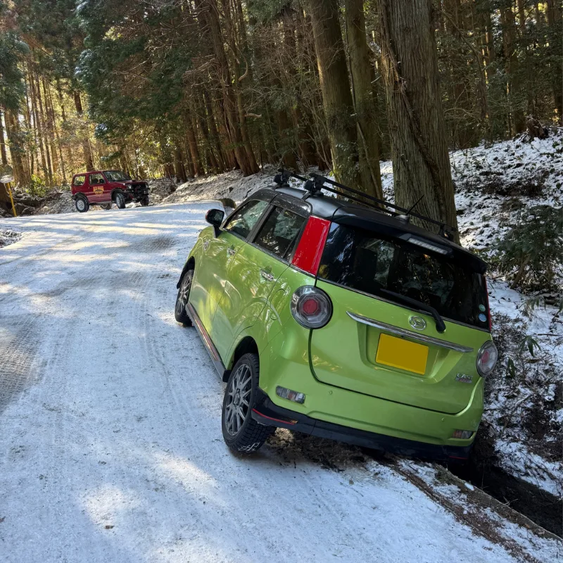 凍結路での脱輪引き上げ