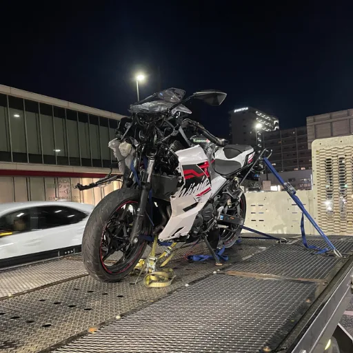 福岡市東区でカワサキニンジャ250の事故レッカー搬送