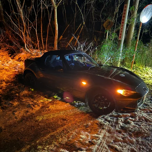 福岡市早良区でマツダロードスターの雪道スタック対応